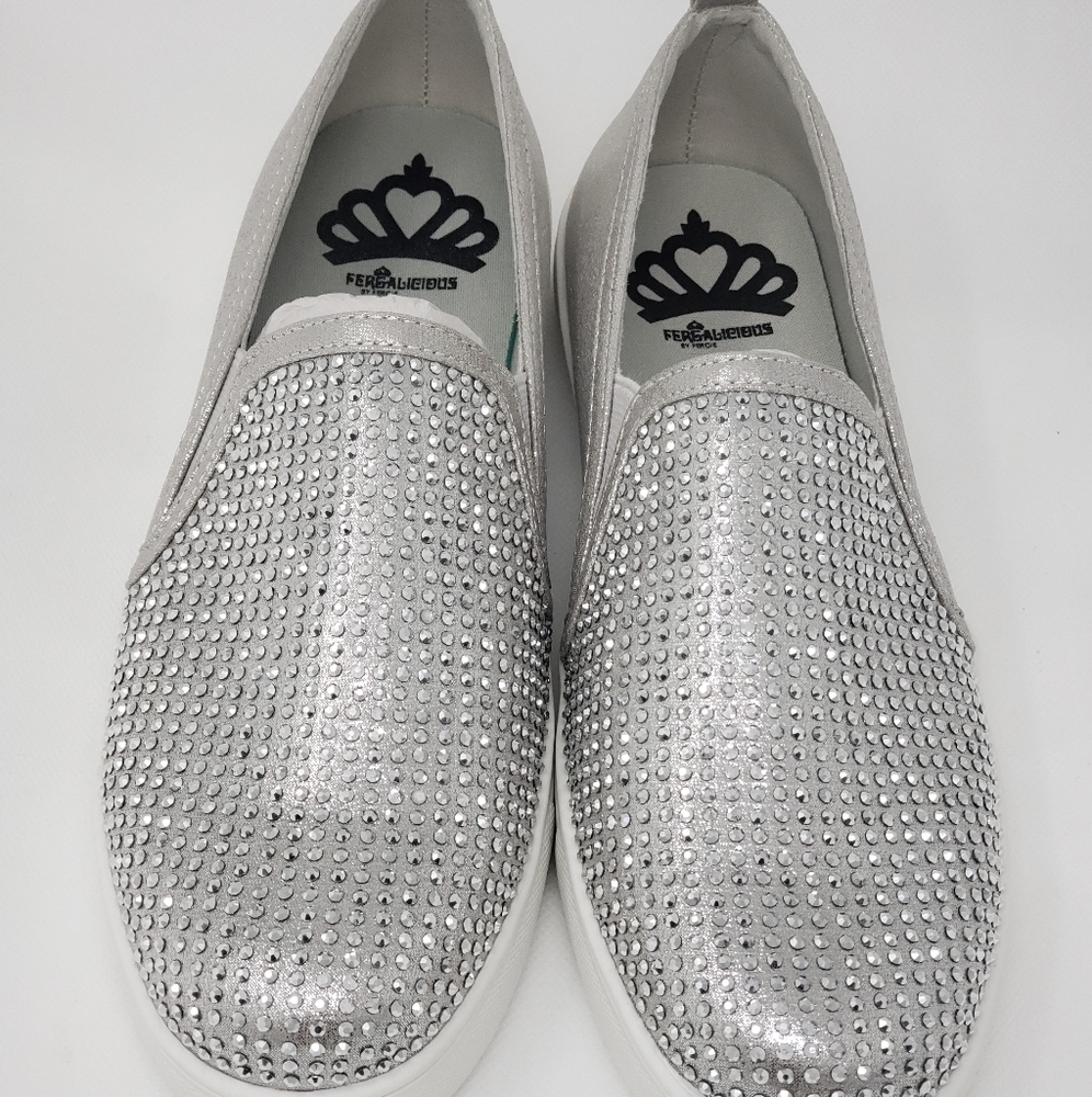 New in box bling loafers